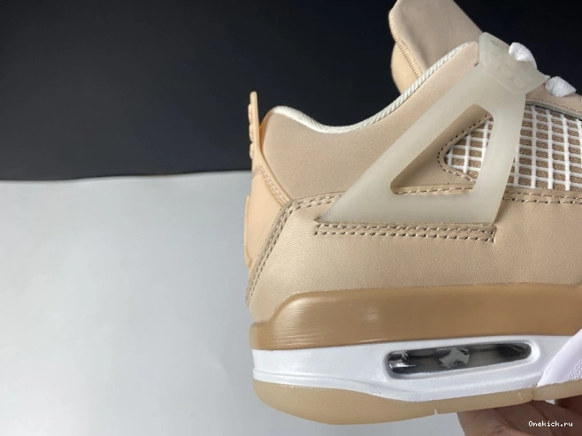 One Kick Shimmer Jordan DJ0675-200 Air 4 0804